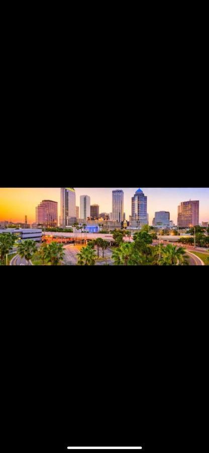 Bush Garden Park Nearby Apartments Tampa Exterior photo